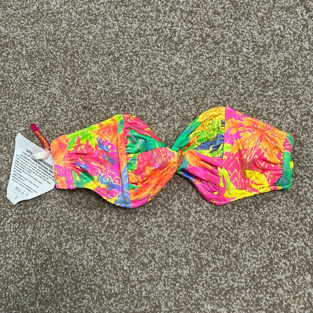VINTAGE venus swimsuit top